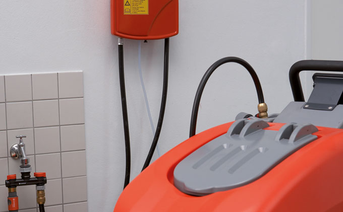 Schnelles und Präzises Befüllen von Reinigungsmaschinen mit unserem Dosiersystem